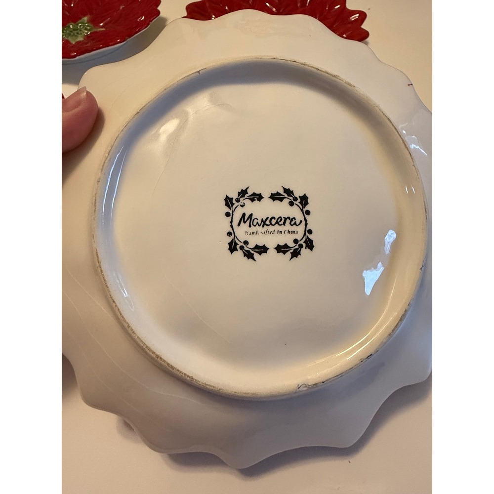 Maxcera‎ Red Poinsettia Ceramic Salad Dessert Plates Set of 4 Christmas Holiday - Picture 5 of 7